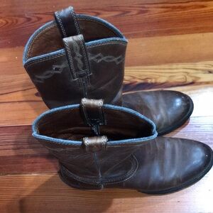 Ariat Ropers or Dingo Boots - Brown Raw Leather